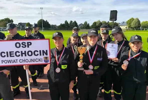Druhny z powiatu z II miejscem w musztrze na Wojewódzkich Zawodach Sportowo-Pożarniczych