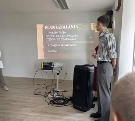 Powstańcze pocztówki i film – wyjątkowa wizyta w DDP w Dulsku