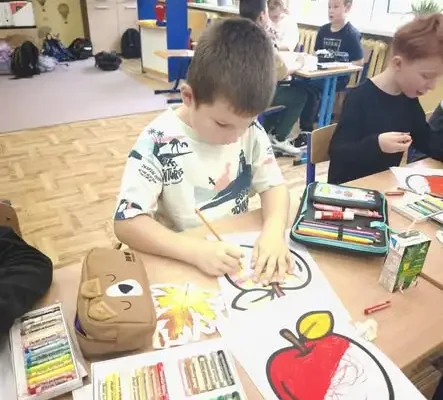 Klasa 2B świętowała Dzień Jabłka i początek jesieni