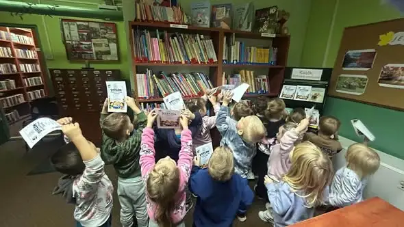 Przedszkolaki z „Misiów” odkrywały bibliotekę w Golubiu-Dobrzyniu